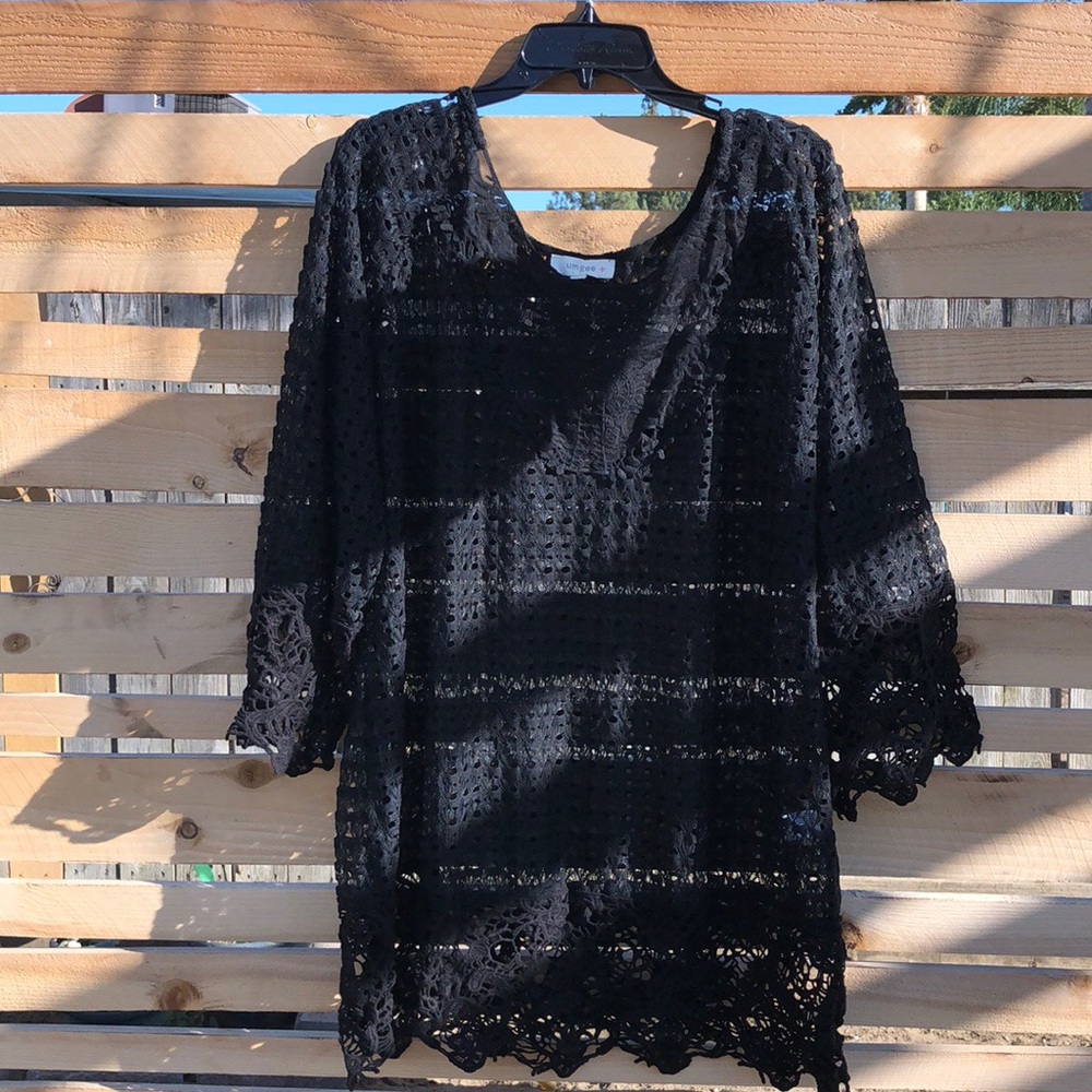 Umgee Plus size black lace top